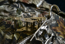 Load image into Gallery viewer, GOL-Strap 1 inch x 8 feet metal ratchet strap (Single Pack for Hunting)